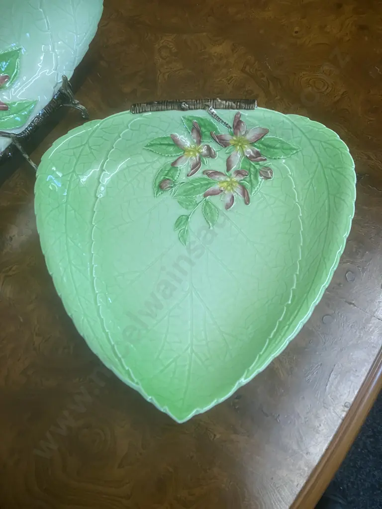Carlton Ware Green Apple Blossom Leaf Shaped Plates c1940's, Australian Design. 24 x 24 & 23 x 22cm Image 1++