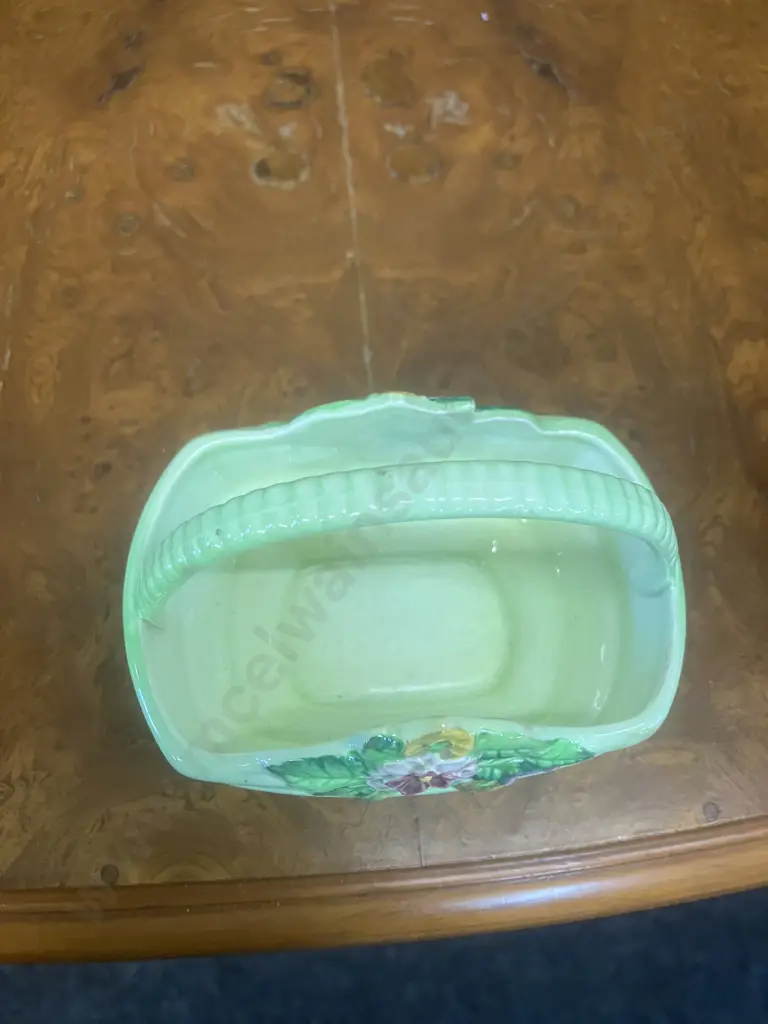 Carlton Ware Green Sussex Trug Style 'Flowers and Basket' Posy Holder c1939, Australian Design. 8 x 10cm Image 1++