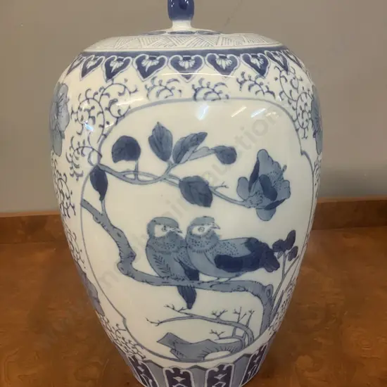 Chinese Porcelain Ginger Jar With Cobalt Blue Decoration And Lid, Late 19th Century. 30cm