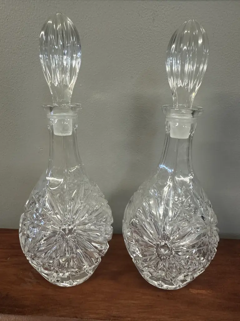 Pair Of Vintage Heavy Lead crystal Liquor Decanters With Starburst Pattern Image 1++