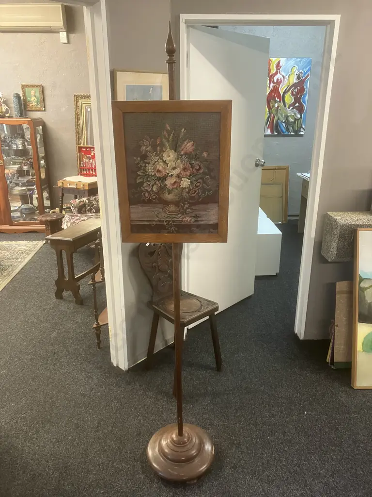 Antique Oak Pole Screen With Tapestry. H185cm Image 1++