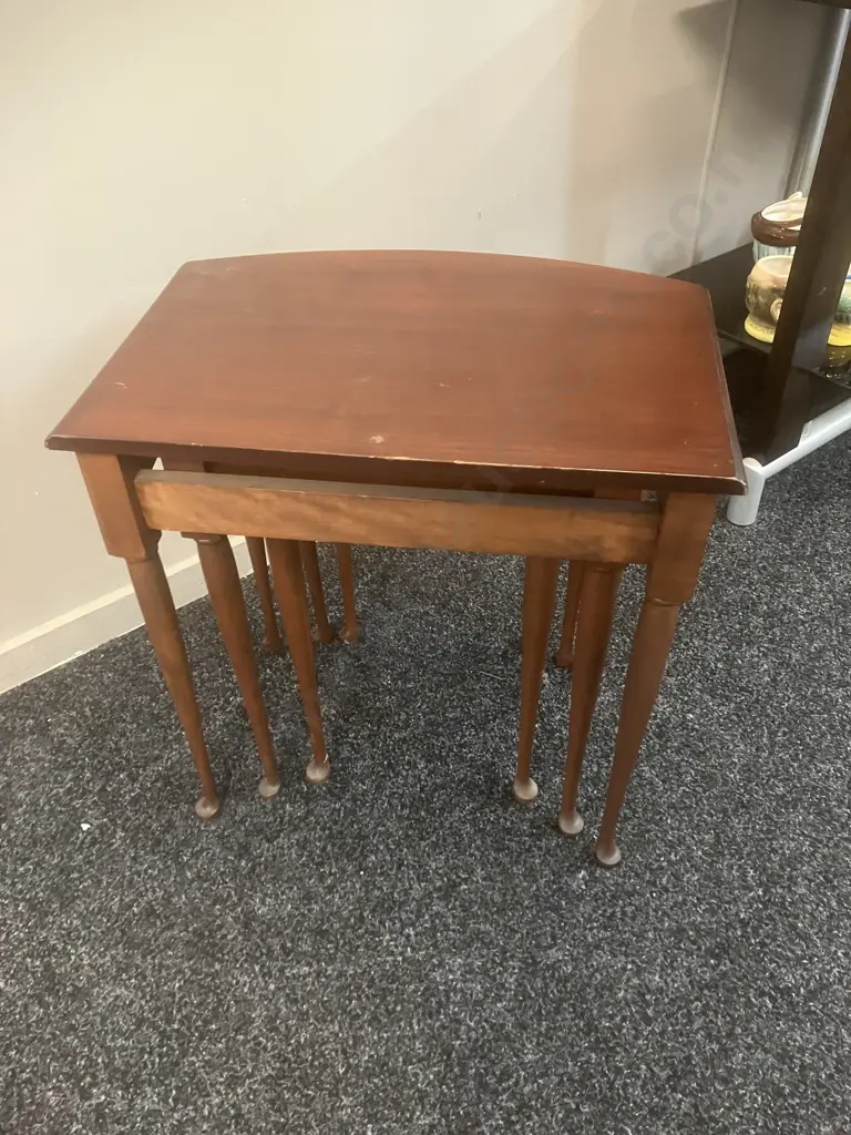 Mahogany Nest of Three Bow Front Tables, Fine Cabriole Legs. H49 W48.5 D34.5cm Image 1++