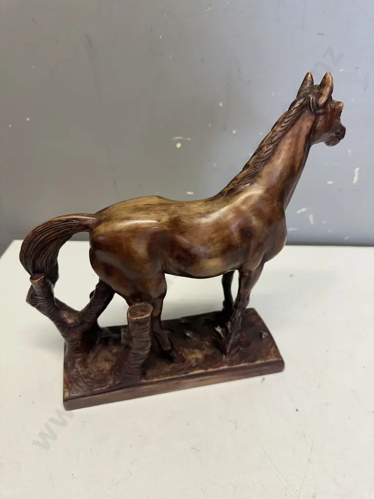Marble Art Product NZ Horse Figurine H26 W27cm. Image 1++