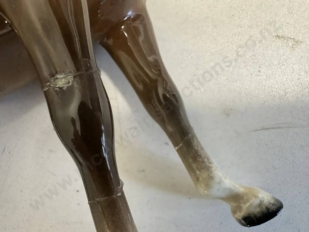Beswick Horse Figurine Repair To Legs Image 1++