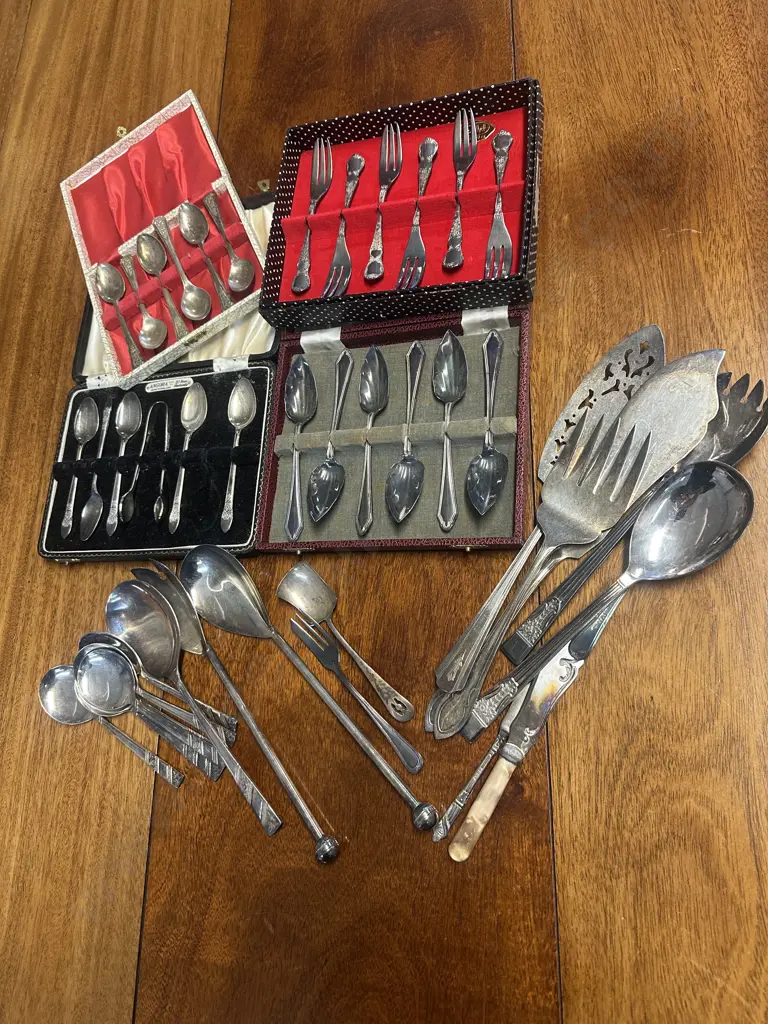 Selection Of Silverware Items Including Boxed Image 1++