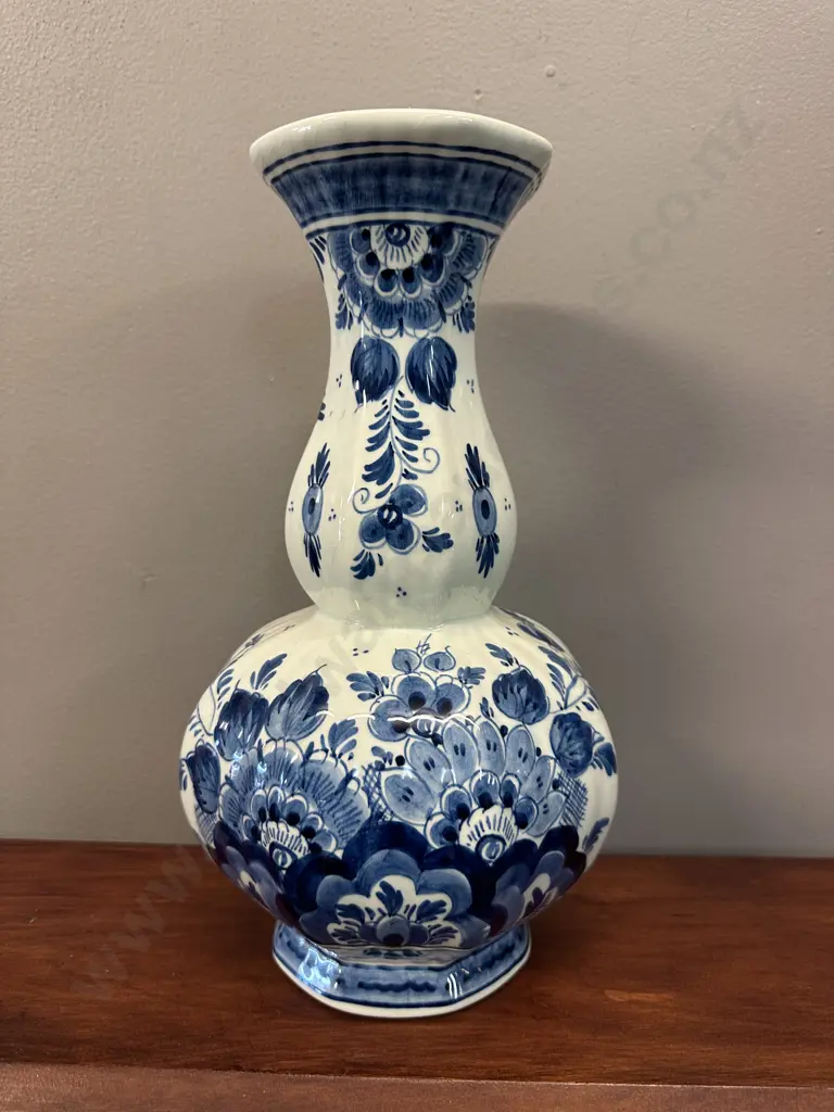 Vintage Hand Painted Delfts Vase H28cm. Image 1++