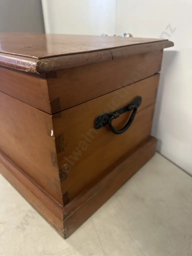 Vintage Wooden Blanket Chest Metal Latch & Drop Handles H35 W83 D40cm. Image 1++