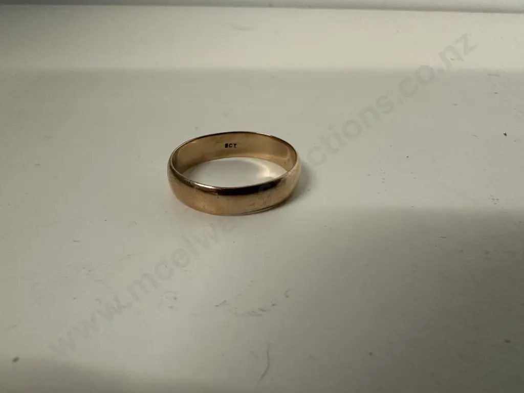 Stamped 9ct Gold Wedding Band Image 1++