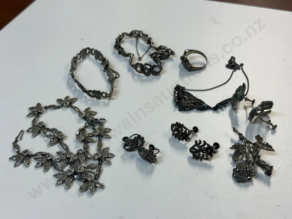 Vintage Marcasite Costume Jewellery Including Necklaces, Bracelets, Ring & Earrings Image 1++