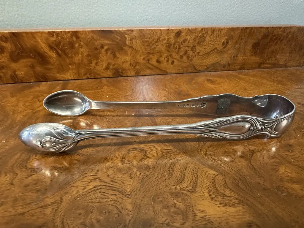 Vintage Art Nouveau Hallmarked Sugar Tongs Weight 55grams Image 1++