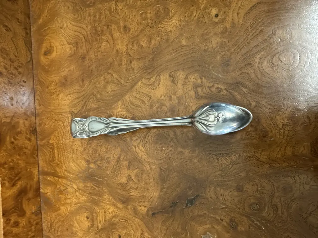 Vintage Art Nouveau Hallmarked Sugar Tongs Weight 55grams Image 1++
