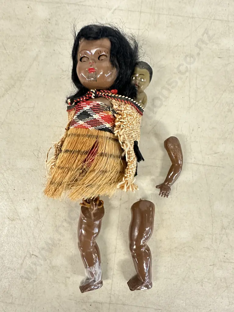 Vintage Mid Century NZ Souvenir Doll Mother With Baby On Back Image 1++