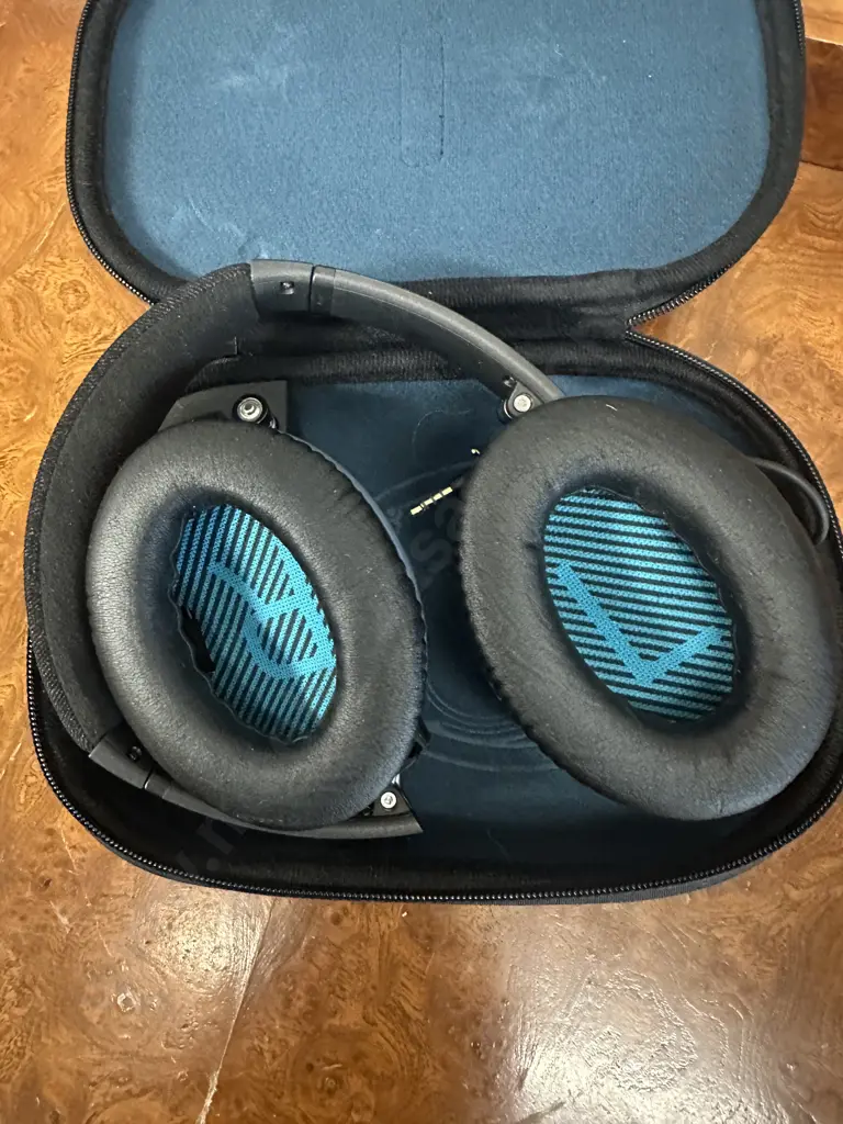 Bose QuietComfort 25 Acoustic Noise Cancelling Headphones Image 1++