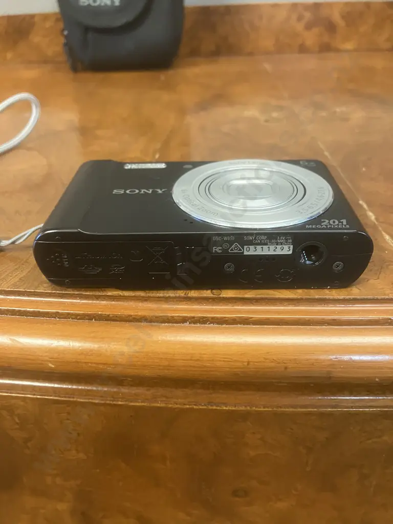 Sony Cyber-shot DSC-W810 Black 20.1MP 6x Zoom Digital Camera With Case (No Charger) Image 1++