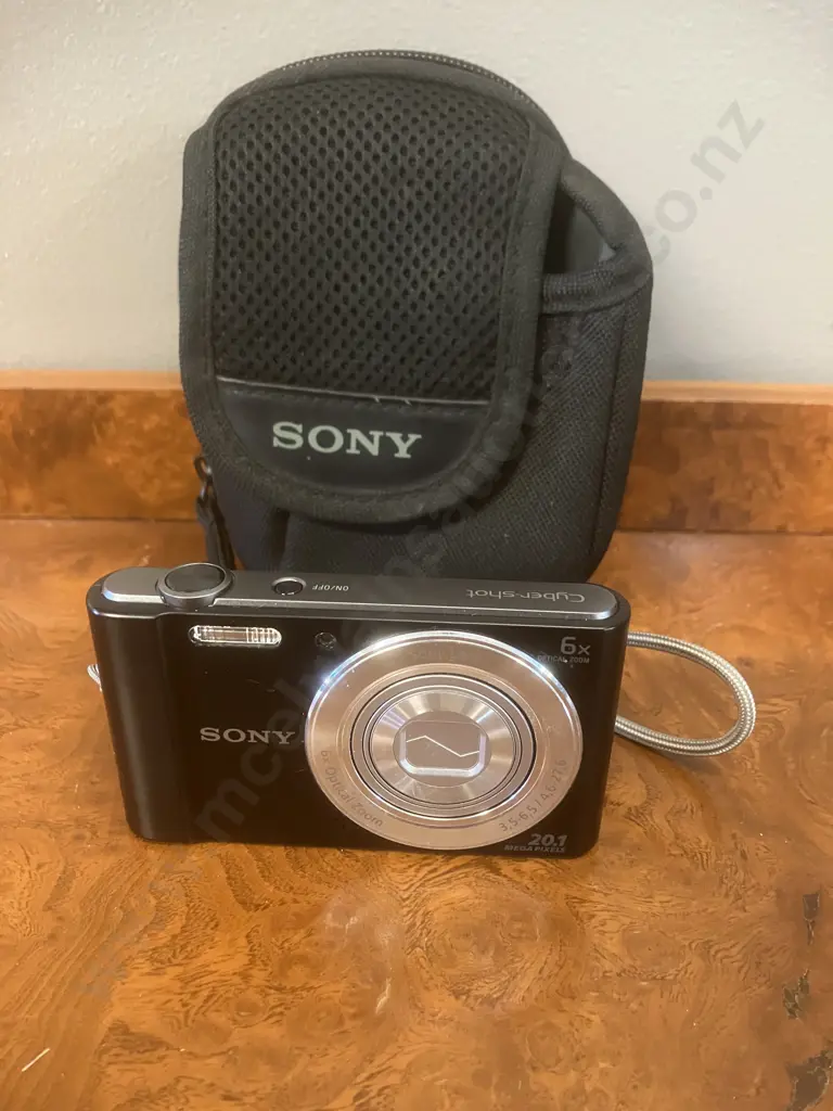 Sony Cyber-shot DSC-W810 Black 20.1MP 6x Zoom Digital Camera With Case (No Charger) Image 1++