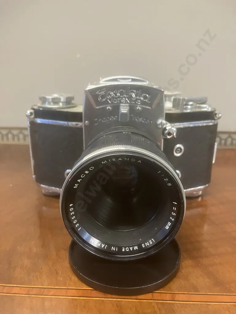 Exakta Varex IIa 35mm Film SLR Camera - Ihagee Kamerawerk Steenbergen & Co, Dresden 1958-60. Miranda Macro 52mm 2.8 Lens Image 1++