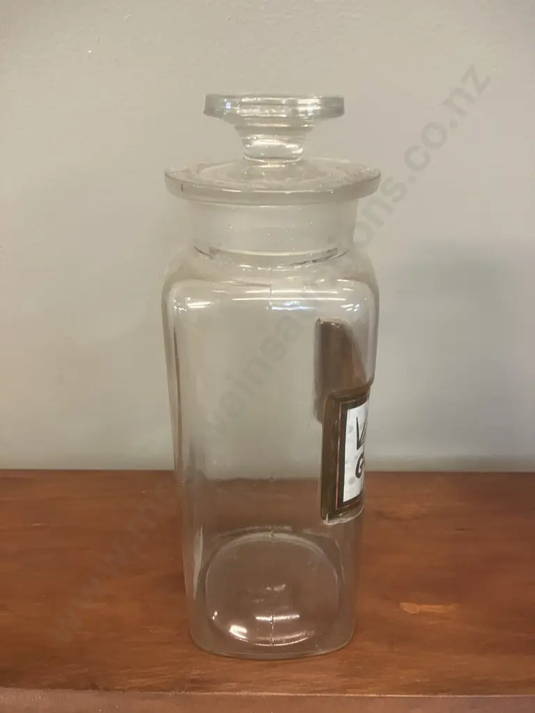 Antique Whitall Tatum Flint Glass Apothecary Jar & Stopper  - Label Under Glass. "G.TRAGAC.P." 1901-1924 (H19.5cm) Image 1++