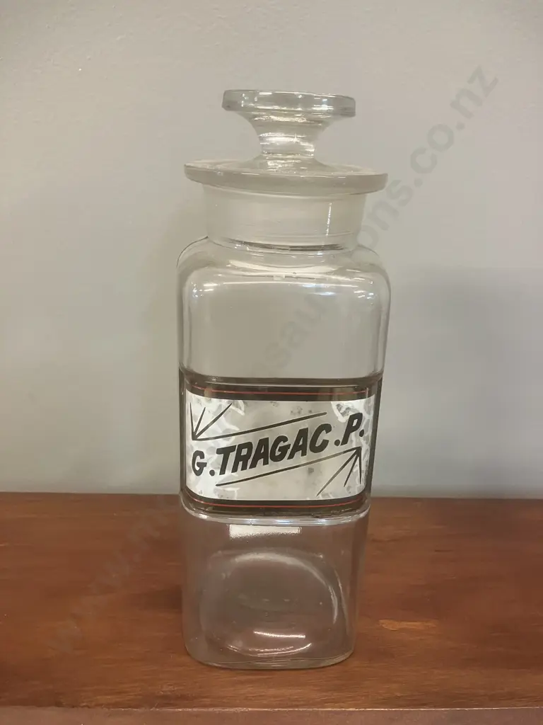 Antique Whitall Tatum Flint Glass Apothecary Jar & Stopper  - Label Under Glass. "G.TRAGAC.P." 1901-1924 (H19.5cm) Image 1++