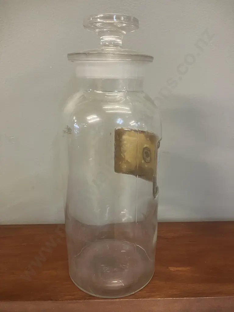 Antique Whitall Tatum Flint Glass Apothecary Jar & Stopper  - Label Under Glass. "P.CUBEBAE" 1901-1924 (H24cm) Image 1++