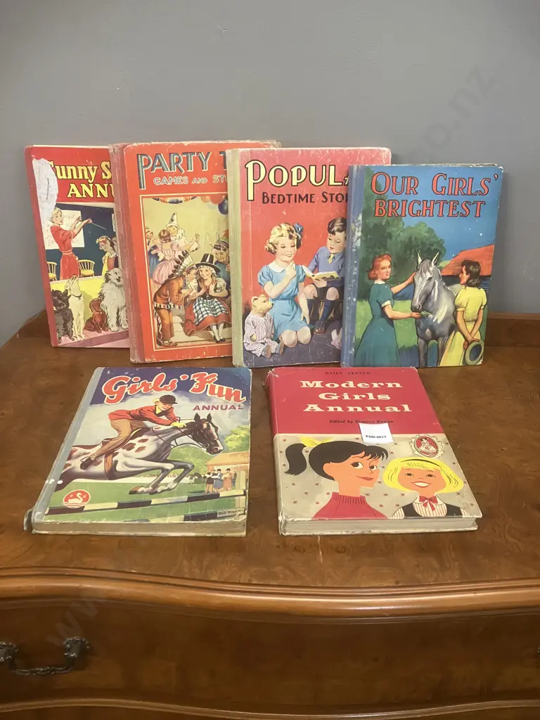 Vintage Girls Annuals, Birn Bros Books, Sunny Stories Annual Etc Image 1++