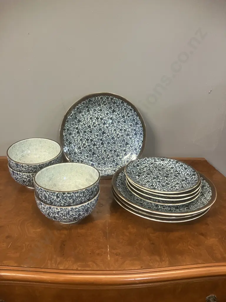 Mino Tableware x 12 Blue, Made In Japan Image 1++