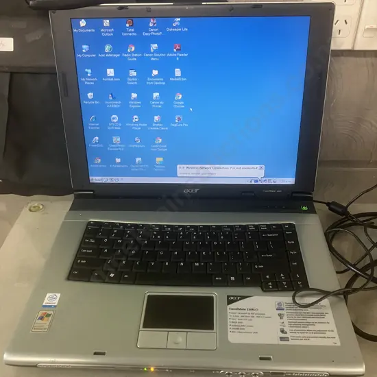 Acer TravelMate 2304LCi 2300 Series Laptop With Charger & Laptop Bag