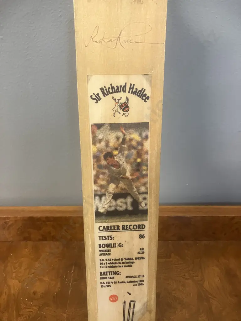 Sir Richard Hadlee Career Record Bat Signed by Richard Hadlee Image 1++