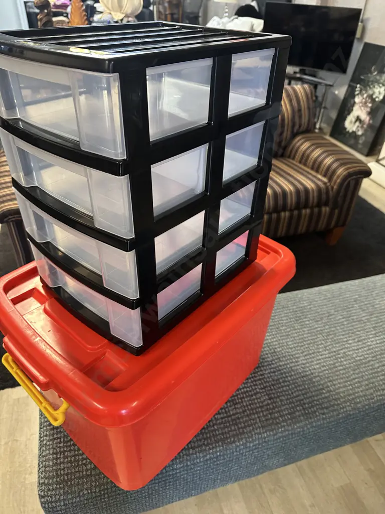 Taurus 4 Drawer Unit With Red & Yellow Payless Euro Box With Lid Image 1++