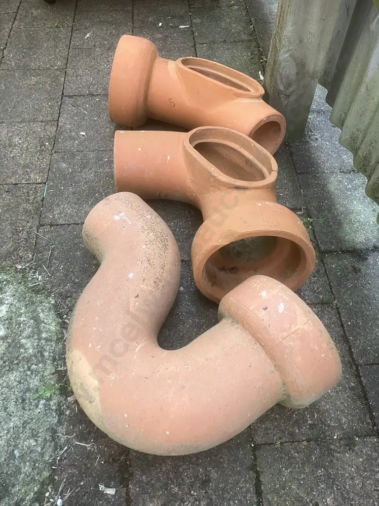 Three Clay Pipes Image 1++