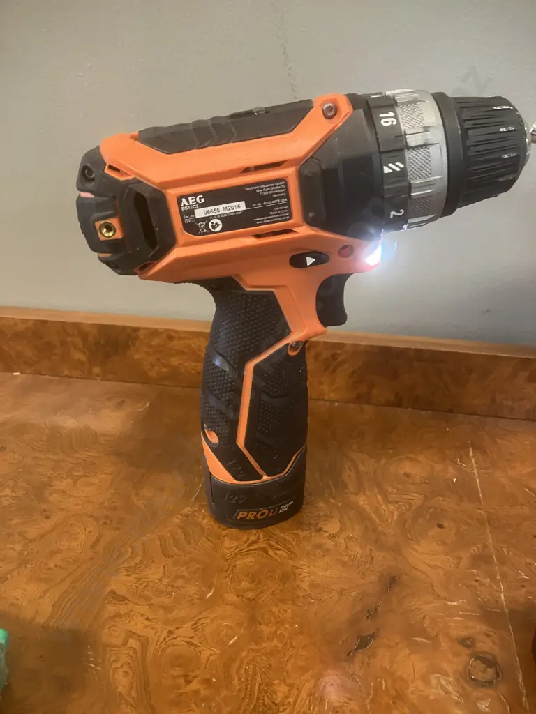 AEG 12V Ultra Compact 2-Speed Drill/Driver, Impact Driver, 2 x 2.0Ah Batteries, Charger & Evacut Drill Bits Image 1++