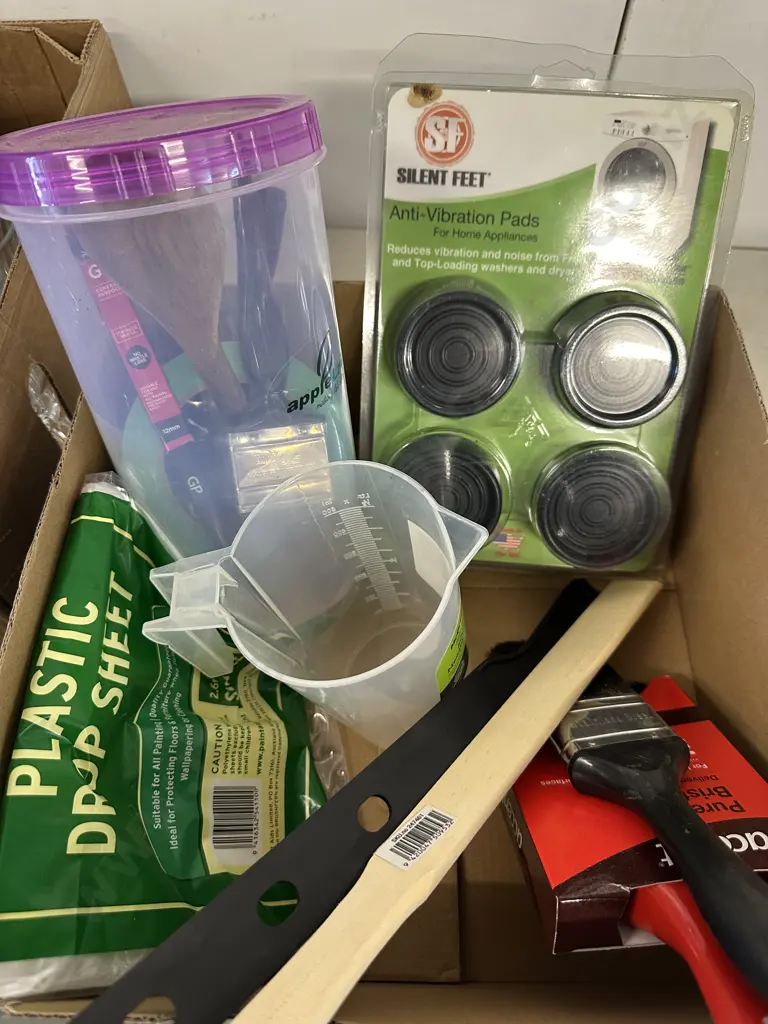 Box Lot Of Painting Items Etc Image 1++