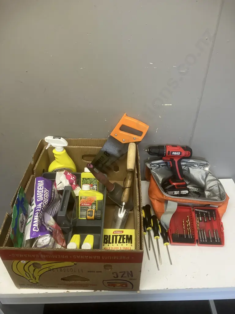 Box Lot Garden Sprays, Tools, Mako 18V Drill Driver & Charger Etc Image 1++