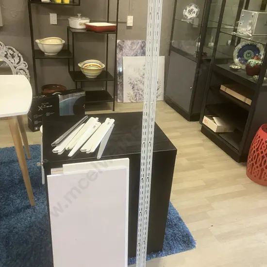 Number 8 Wall Mount Shelf With Brackets & Shelves