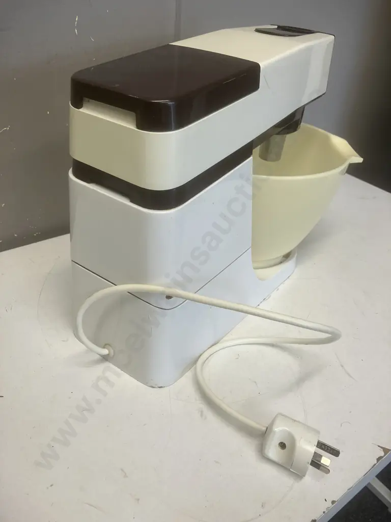 Retro Kenwood Chef Image 1++