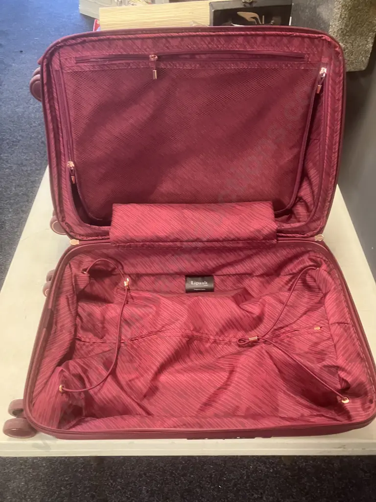 Lipault Paris Suitcase & American Tourister Roller Case Image 1++