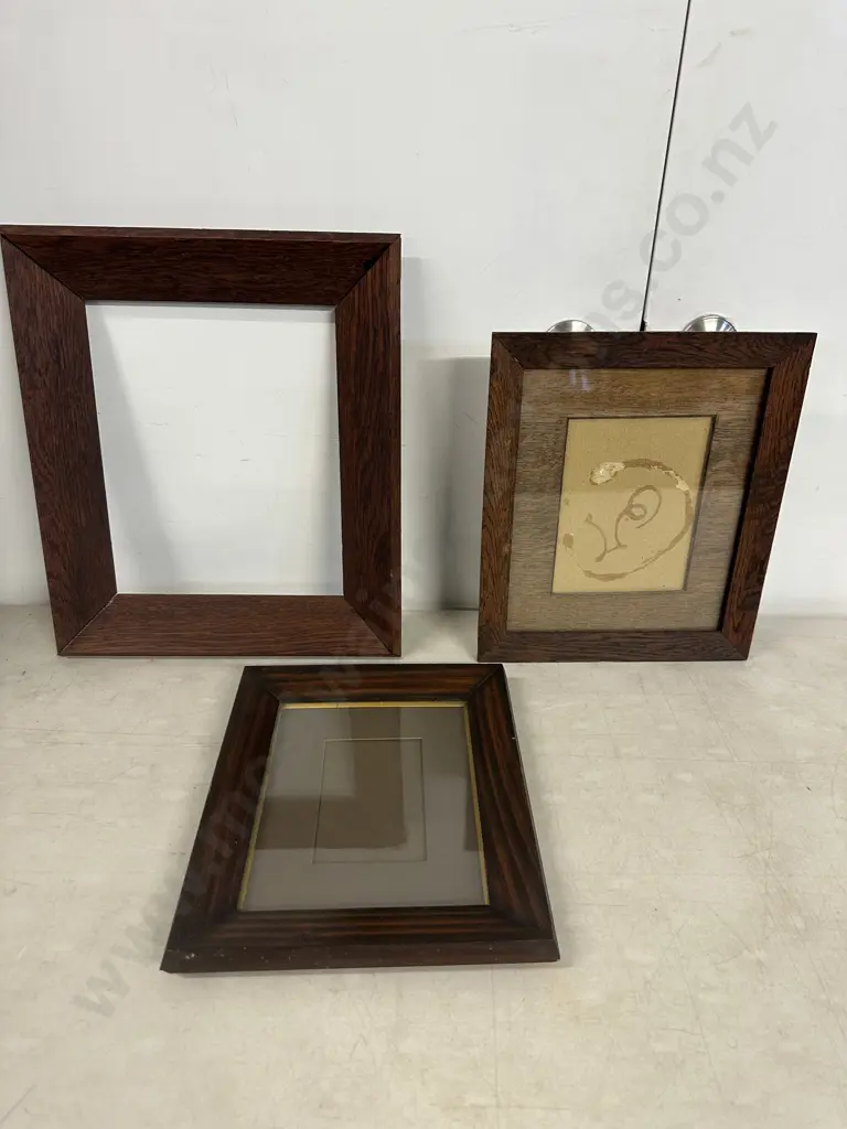 Selection Of Vintage Frames Including Oak Etc Image 1++