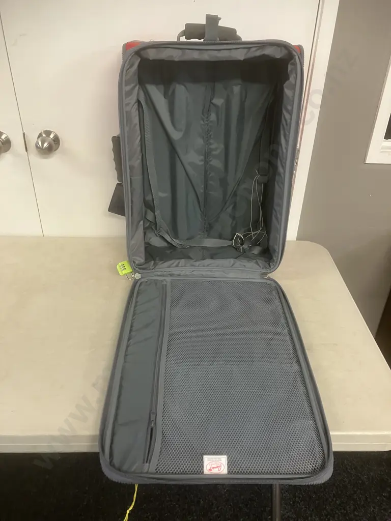 Ricardo Beverly Hills 60cm Travel Roller Bag Image 1++