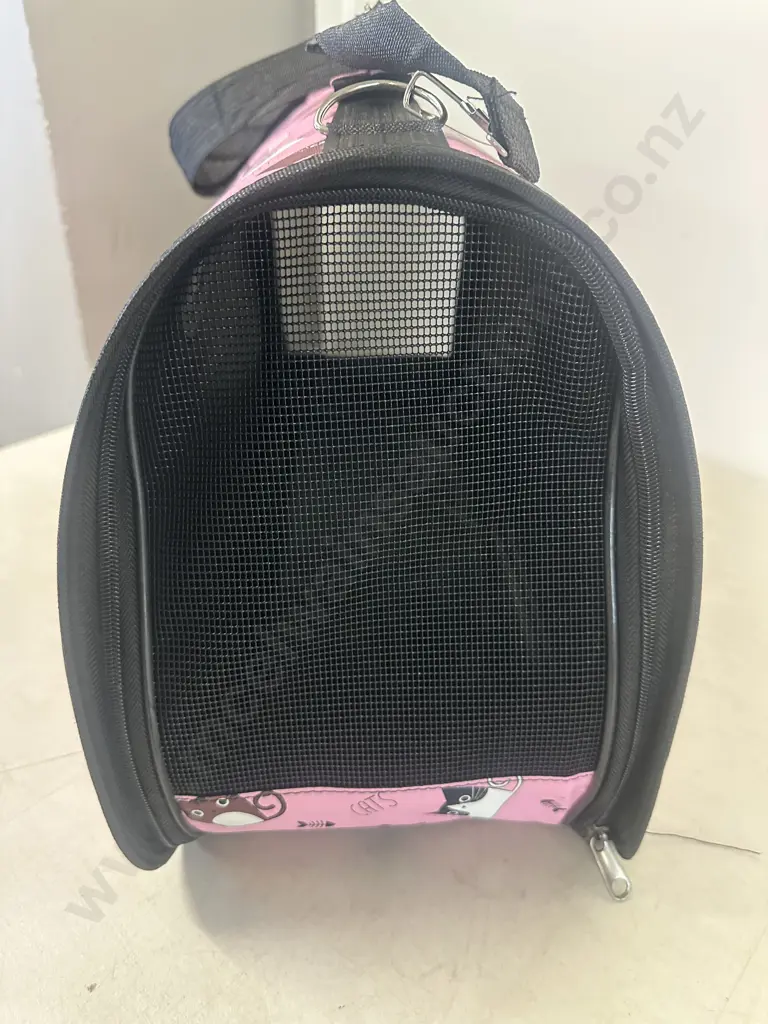 Pink & Black Cats Carry bag Image 1++