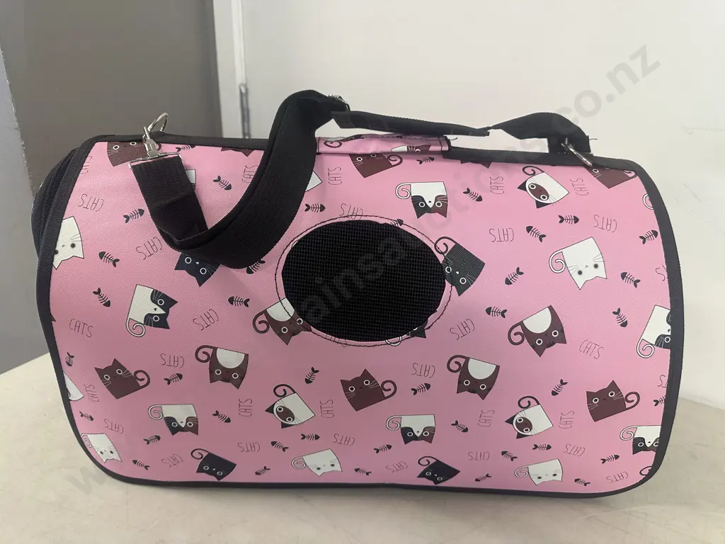 Pink & Black Cats Carry bag Image 1++