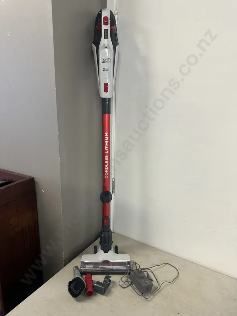 Black & Decker 3n1 Cordless Vac Image 1++