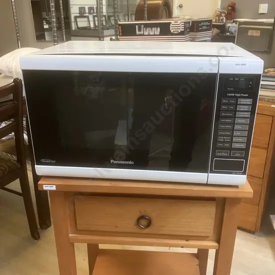 Panasonic Microwave Oven NN-ST641W