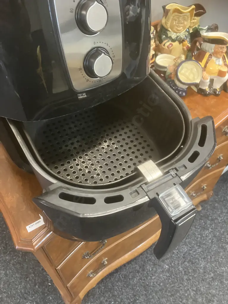 Maxkon Air Fryer Image 1++