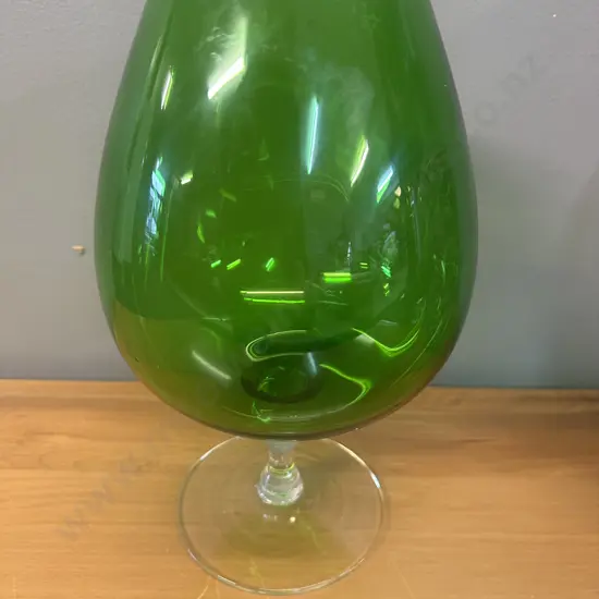 Vintage Emerald Green Oversized Brandy Sniffer Vase H26cm.
