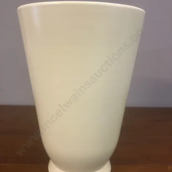 A Wedgwood Tall Tapering Conical Vase Designed by Keith Murray, Yellow Colour Glaze, c1930's. H24cm