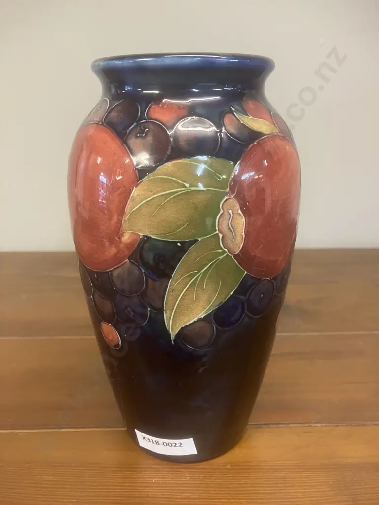 A Stunning William Moorcroft Open Pomegranate Cobalt Blue Vase With Signature On Base (1928-1945). H18.5cm Image 1++
