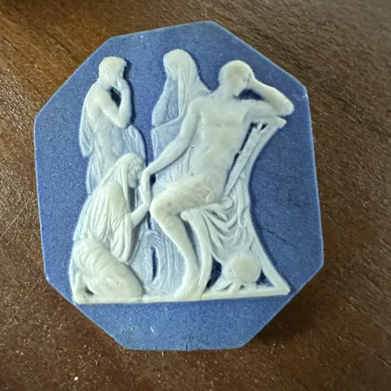 Rare Wedgwood Octagonal Plaque in Blue Jasper Dip Low White Relief  - Late 18th. Century. 2.5 x 2cm