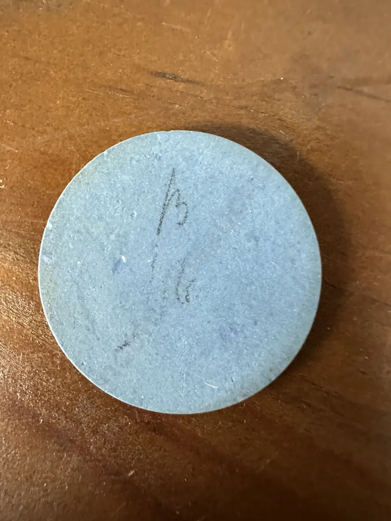 Rare Wedgwood Round Plaque in Blue Jasper Dip Low White Relief  - Late 18th. Century. 3cm Image 1++