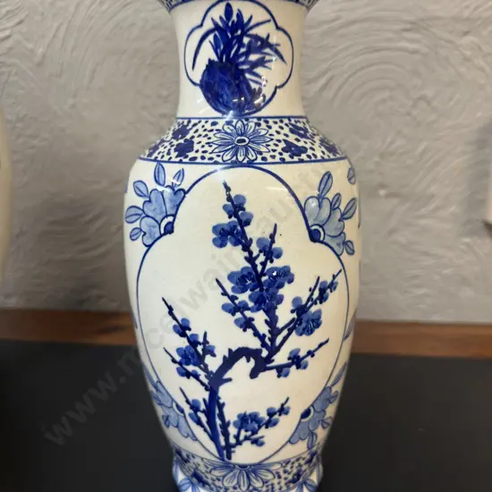 Mid Century Decorative Ceramic Vase Stamped Taiwan R.O.C. On Base H29cm.