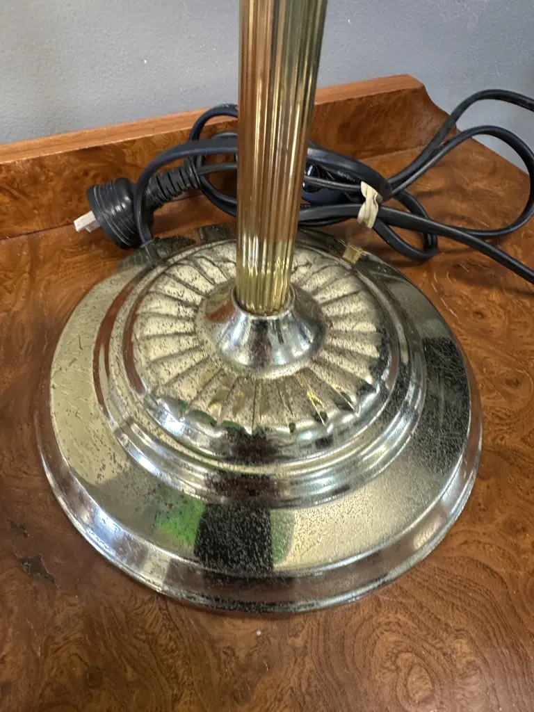 Vintage Style Bankers Lamp With Emerald Glass Shade & Brass Coloured Base Image 1++