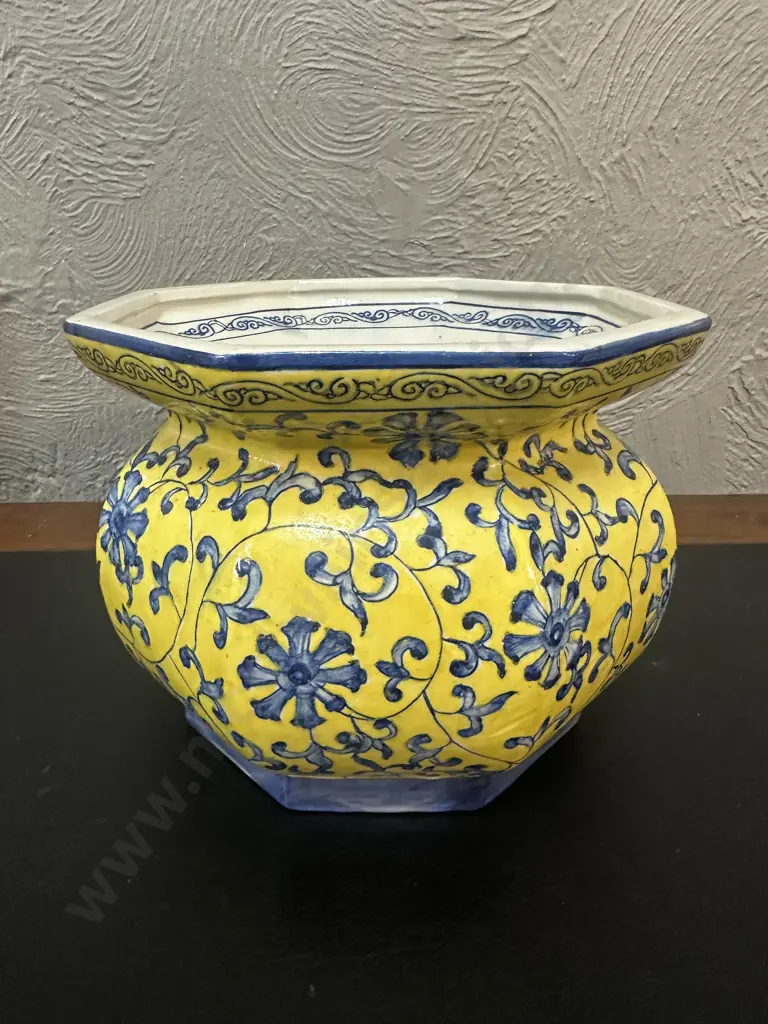 Qing Dynasty Style Chinese Ceramic Jardiniere Bright Yellow Background With Blue Floral & Scrolling Vine Pattern H17cm. Image 1++
